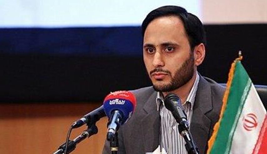 «بهادری جهرمی» دبیر هیأت دولت شد