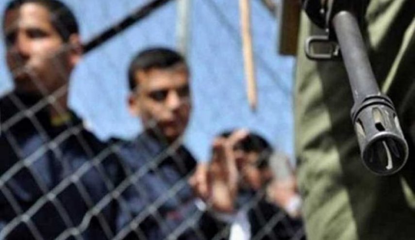 الاحتلال يفرض عقوبات جديدة على الأسرى
