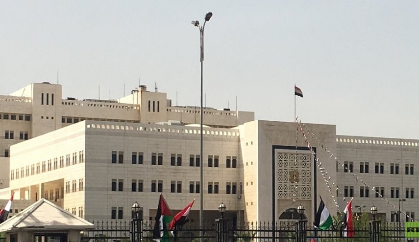 الحكومة السورية تقر إجراءات جديدة بشأن لقاح كورونا
