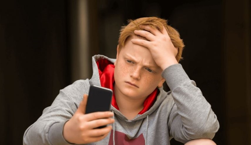 هكذا يتأثر أطفالك سلباً بالسوشيال ميديا..