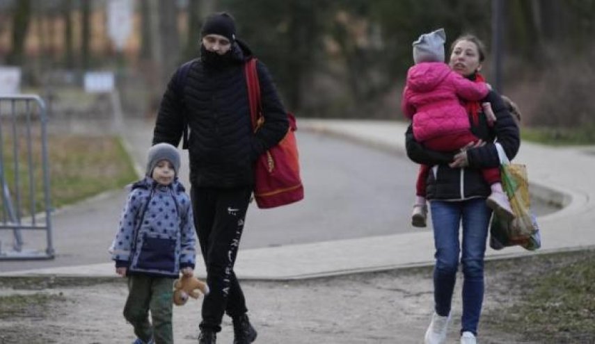 الطوارئ الروسية: أكثر من نصف مليون لاجئ من دونباس وأوكرانيا وصلوا روسيا