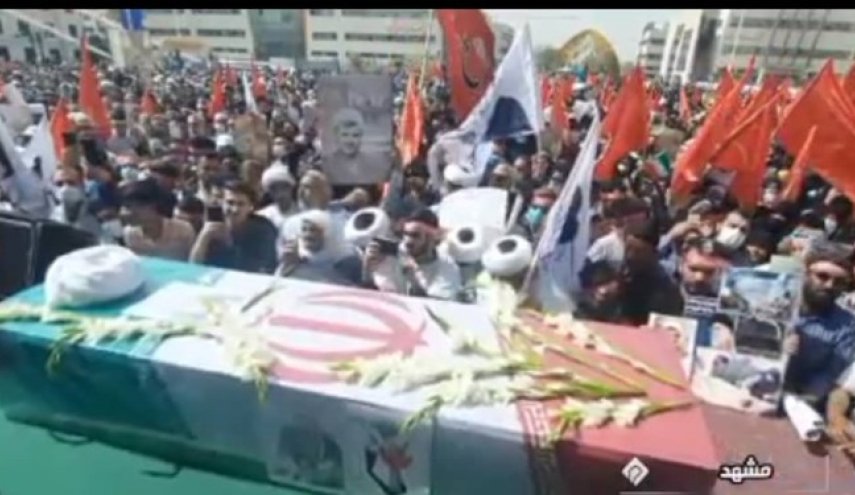 مراسم تشییع پیکر شهید حجت الاسلام محمد اصلانی با حضور گسترده مردم مشهد برگزار شد