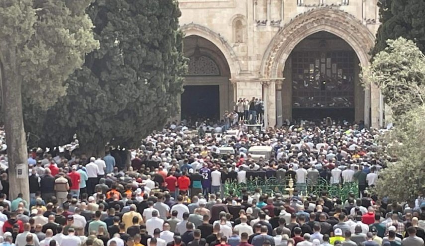 اقامه نماز 80 هزار فلسطینی در اولین جمعه ماه مبارک رمضان در مسجد الاقصی