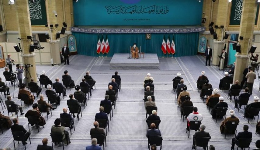 رهبر انقلاب: مسئولان در برنامه‌ریزی‌ها مطلقاً معطل مذاکرات هسته‌ای نشوند
