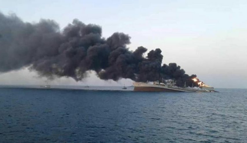 19 قتیلا وجریحا في حريق اندلع على متن سفينة تجارية قبالة سواحل عدن