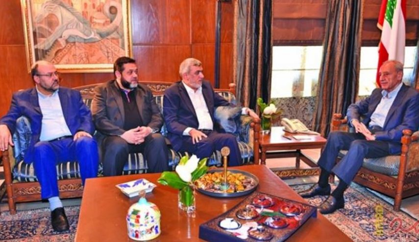 دیدار هیئتی از رهبران حماس با نبیه بری