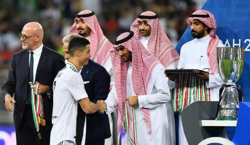 بالوثائق.. فضيحة الكشف عن عمولات سعودية مقابل نقل كأس السوبر
