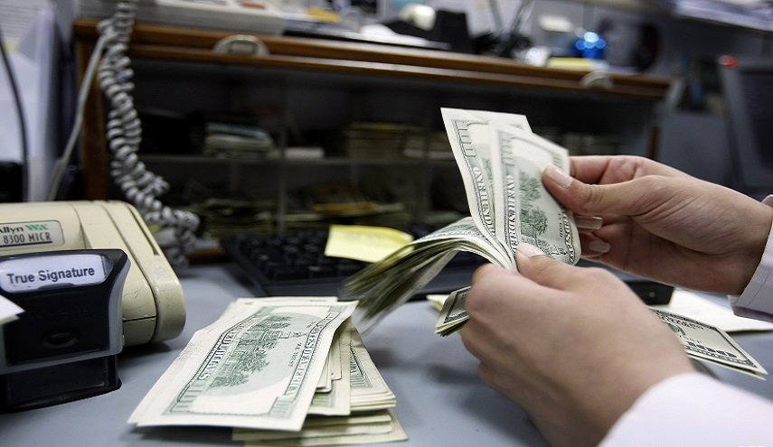 العراق يسترد أكثر من 9 ملايين دولار من المصارف اللبنانية