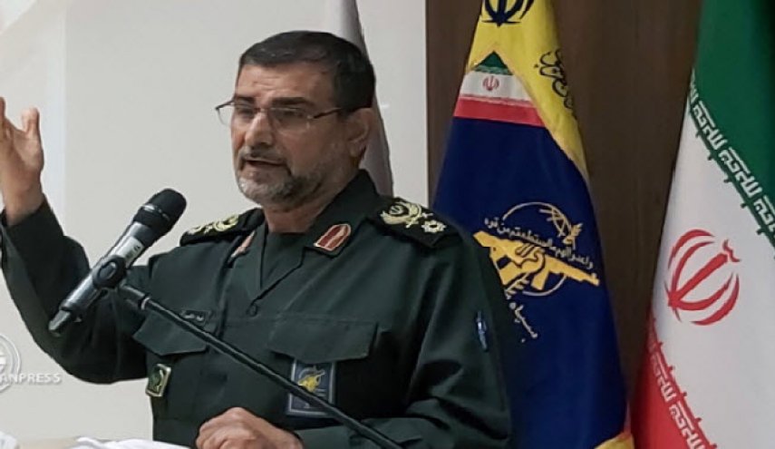 دریادار تنگسیری: دشمنان مرتب پیغام می‌دهند دست از انتقام خون حاج قاسم برداریم