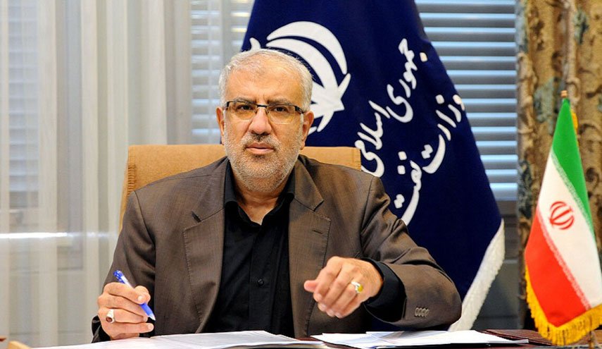 إيران تعتزم زيادة إنتاج الصناعة النفطية من خلال الاعتماد على الشركات المعرفية