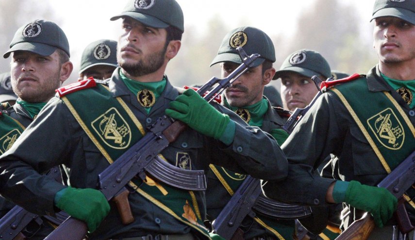 وزارة الدفاع الايرانية: الحرس الثوري دافع عن الثورة الاسلامية طوال 4 عقود
