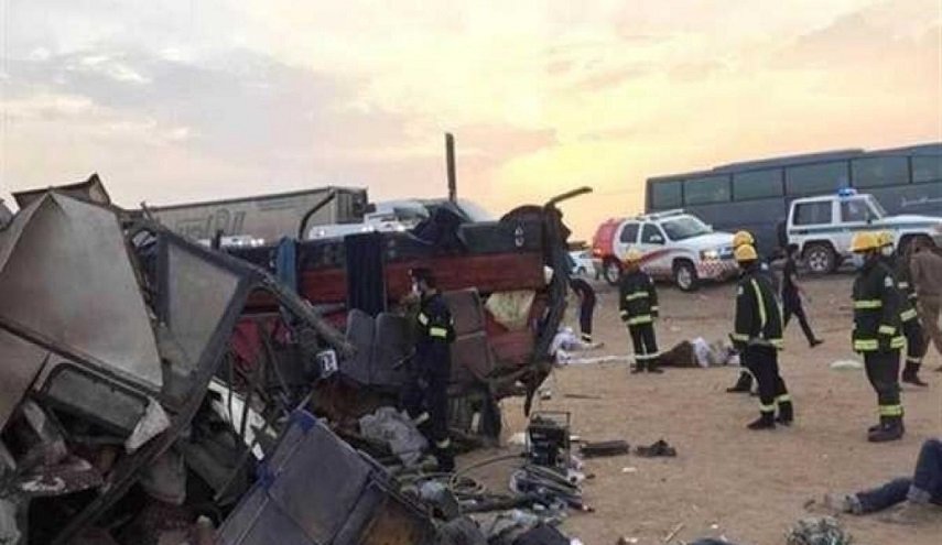 تفاصيل إصابة 12 مصريا بحادث مروري أليم بين مكة والمدينة 
