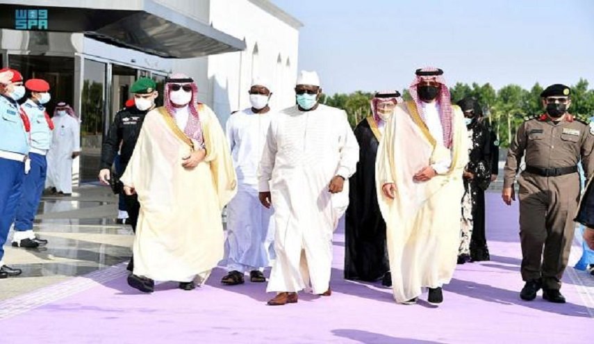 الرئيس السنغالي يغادر السعودية متوجهًا إلى بلاده