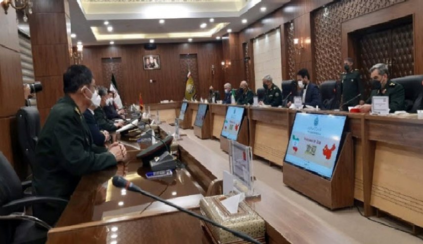 وزیر دفاع چین با سرلشکر باقری دیدار کرد