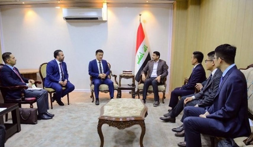 العراق يبحث مع شركة هواوي آلية المباشرة بمشروع الأتمتة