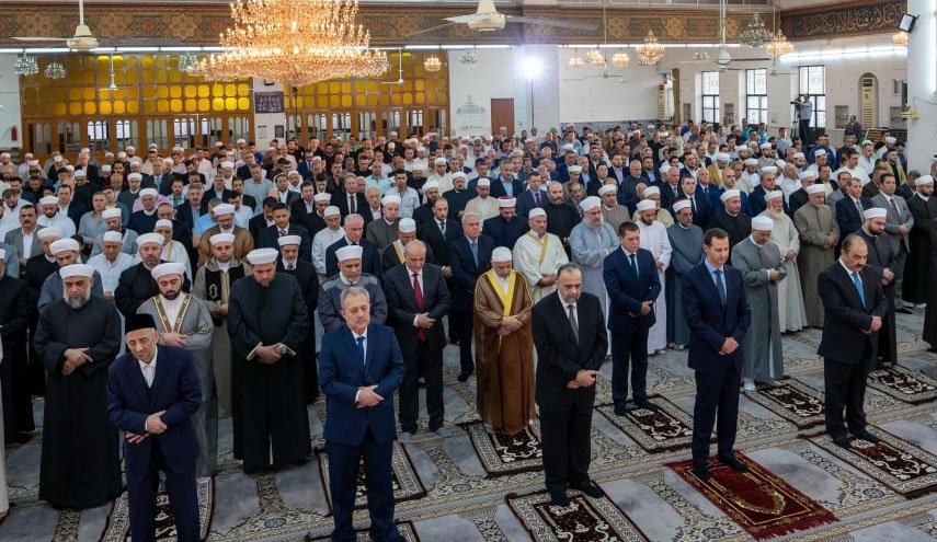 اقامه نماز عید فطر در دمشق با حضور بشار اسد+تصاویر