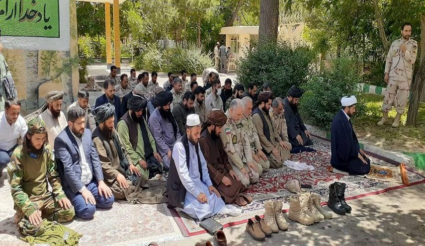 صورة معبرة من منطقة حدودية بين ايران وافغانستان
