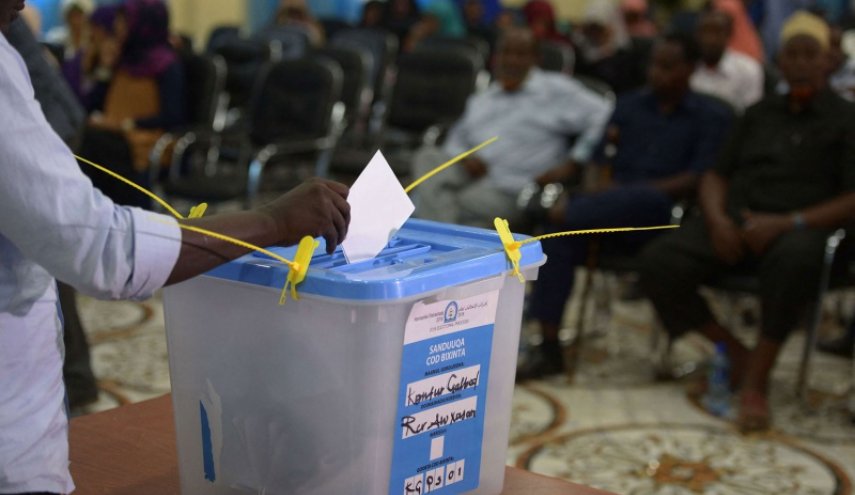 الصومال.. انتهاء الجولة الأولى لانتخابات الرئاسة وجرها للجولة الثانية 
