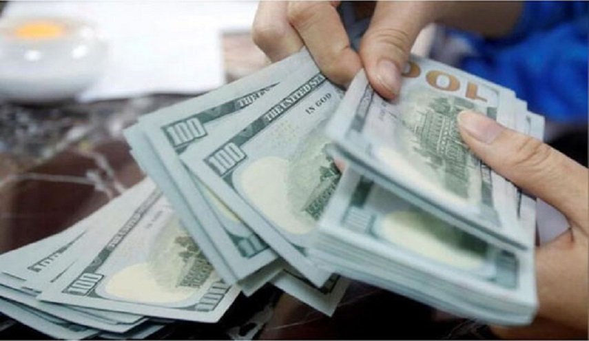 تفاوت أسعار الدولار مقابل الجنيه السوداني في البنوك والسوق السوداء