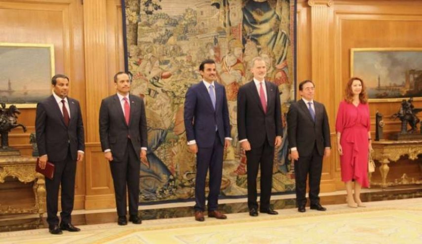 أمير قطر وملك إسبانيا يستعرضان في مدريد العلاقات الثنائية