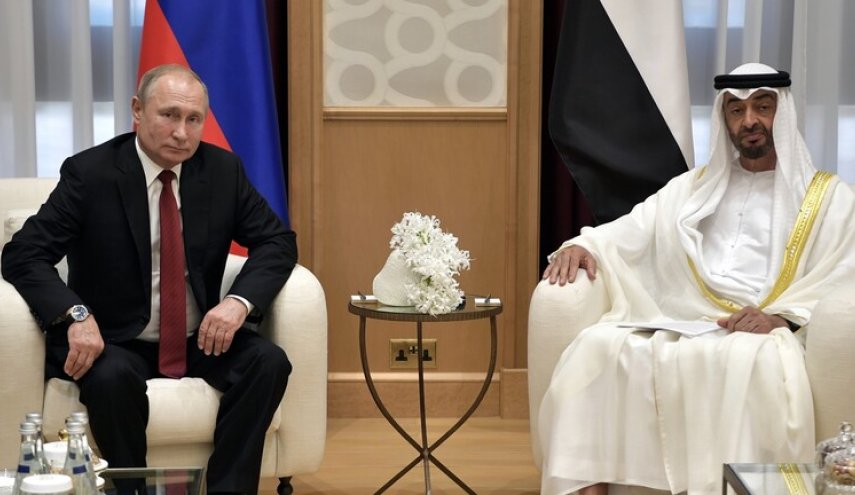 بوتين يهاتف بن زايد و يهنئه بانتخابه رئيسا للإمارات