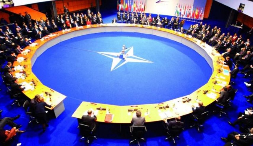 السويد وفنلندا تتقدمان بطلب الانضمام للناتو اليوم