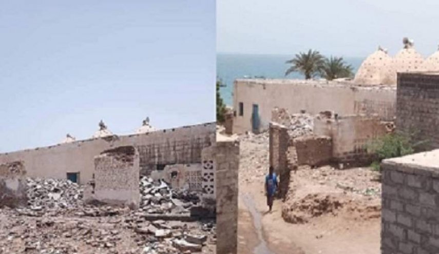 مرتزقة العدوان يدمرون مسجد اثري بالخوخة في الحديدة