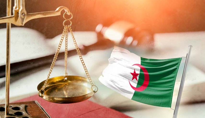 الجزائر.. التماس بالسجن لرئيس وزراء سابق وعدة مسؤولين
