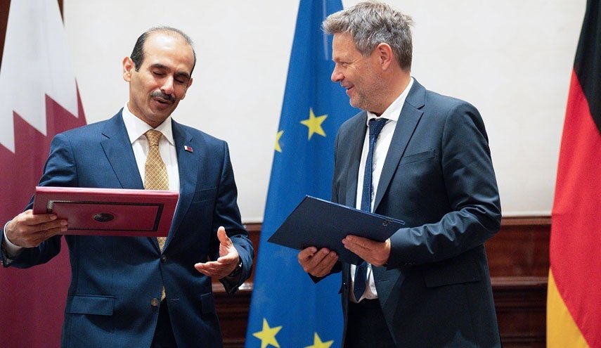 سفير مصر السابق في روسيا يتحدث عن انقسام مخجل وعجيب