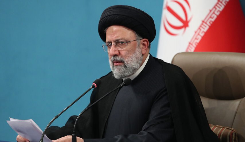 رئیس جمهور: آمده ایم تا بستر فسادزا را اصلاح کنیم/ تاکید بر اقتصاد مقاومتی و میدان دادن واقعی به بخش خصوصی است