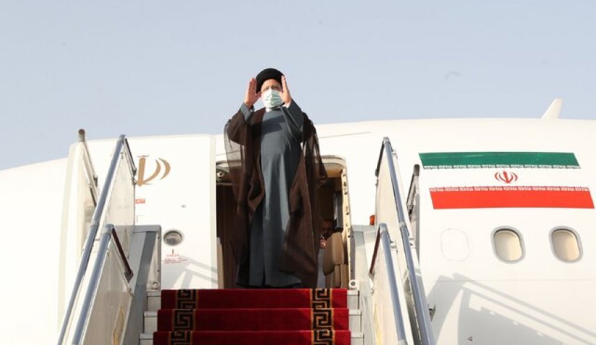 رئیس‌جمهور وارد مسقط شد
