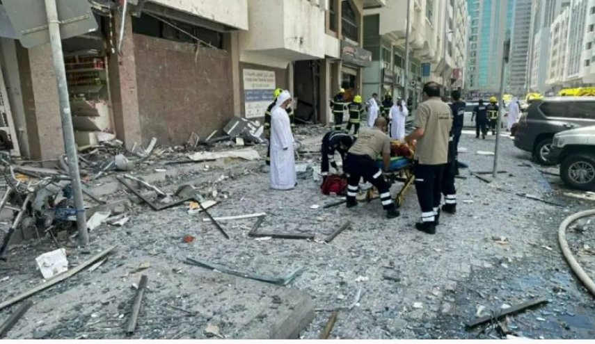 بالصور.. مصرع شخصين وإصابة 120 آخرين في انفجار بأبوطبي