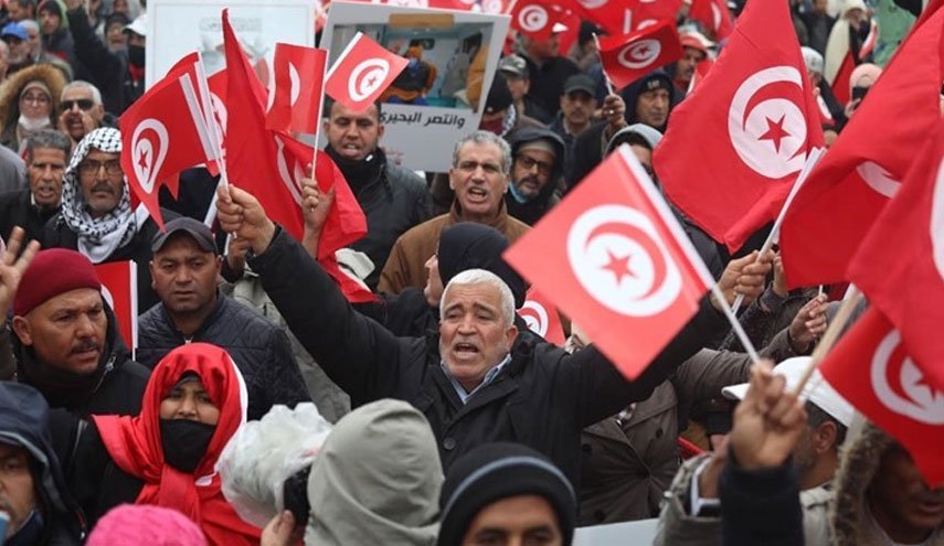 ردود فعل رافضة بتونس حيال مرسوم الاستفتاء على دستور جديد