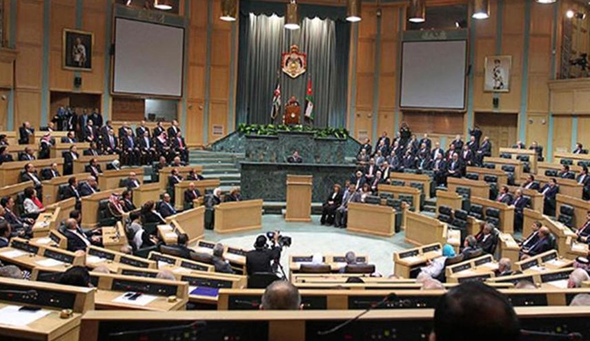 عشرات النواب الاردنيين يحذرون من خطورة مسيرة الأعلام في القدس