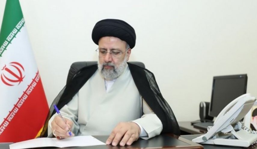 الرئيس الإيراني: وقف حدوث وفيات كورونا جاء رغم الحظر الظالم