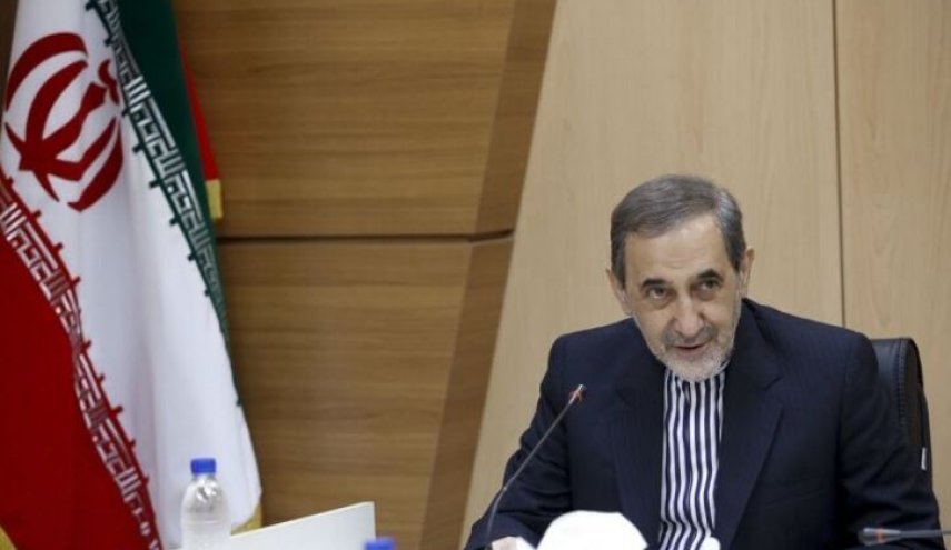 ولايتي: مقاومة شعوب المنطقة مؤشر على استمرار نهضة الامام الخميني