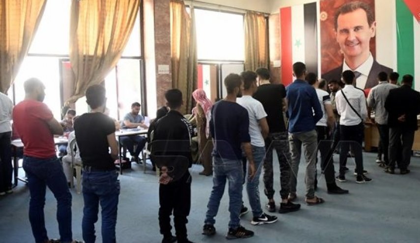 سوريا.. توافد المواطنين على مراكز تسوية أوضاع المطلوبين في حلب