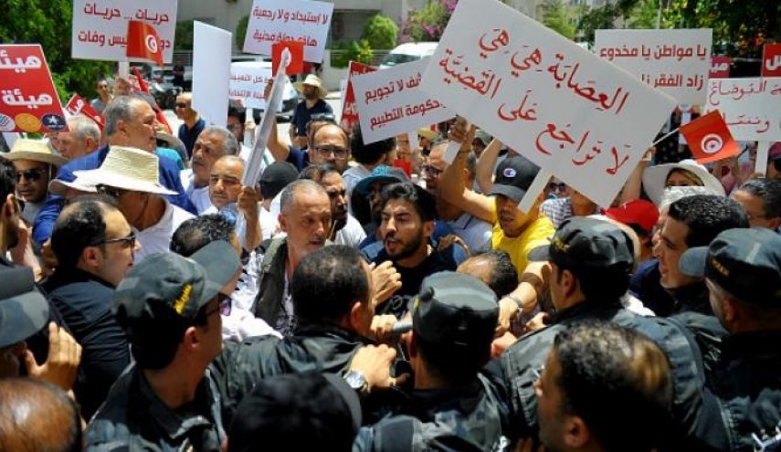 قضاة تونس يدخلون في اضراب عام دفاعا عن استقلال القضاء