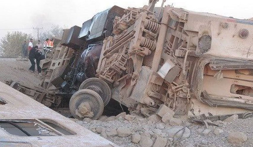 افزایش جانباختگان حادثه خروج قطار از ریل در طبس به ۱۷ تن/ ۵۰ مصدوم و سفر وزیر کشور به محل حادثه