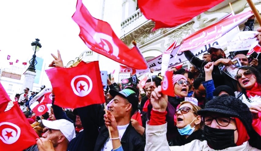 هل ينجح قيس سعيد في تثبيت دستور جديد؟