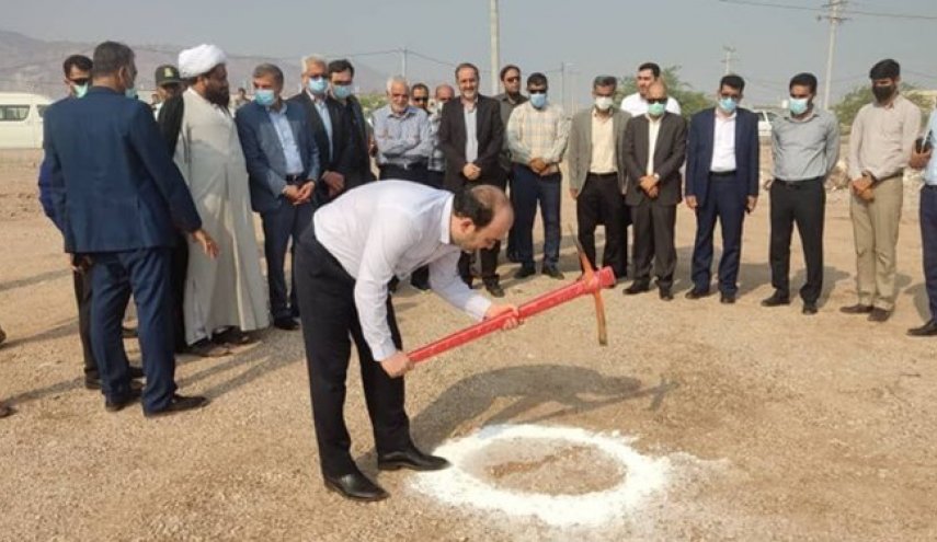 وضع حجر الاساس لمشروع تطوير جزيرة هرمز جنوب ايران 