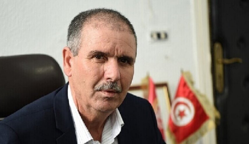 أمين 