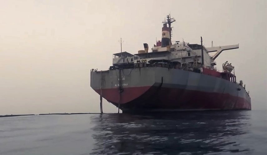 تحالف العدوان يحتجز سفينة بنزين في خرق واضح للهدنة
