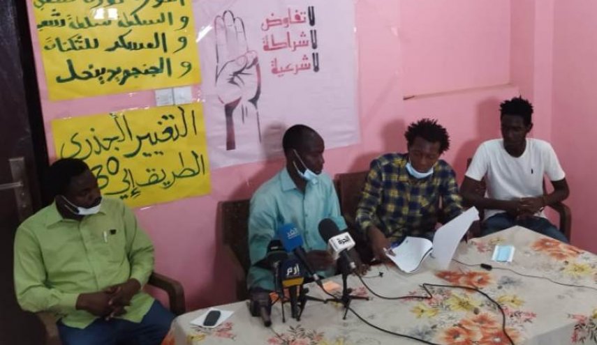 السودان.. غاضبون يوقع الميثاق الثوري ويعلن مرحلة جديدة