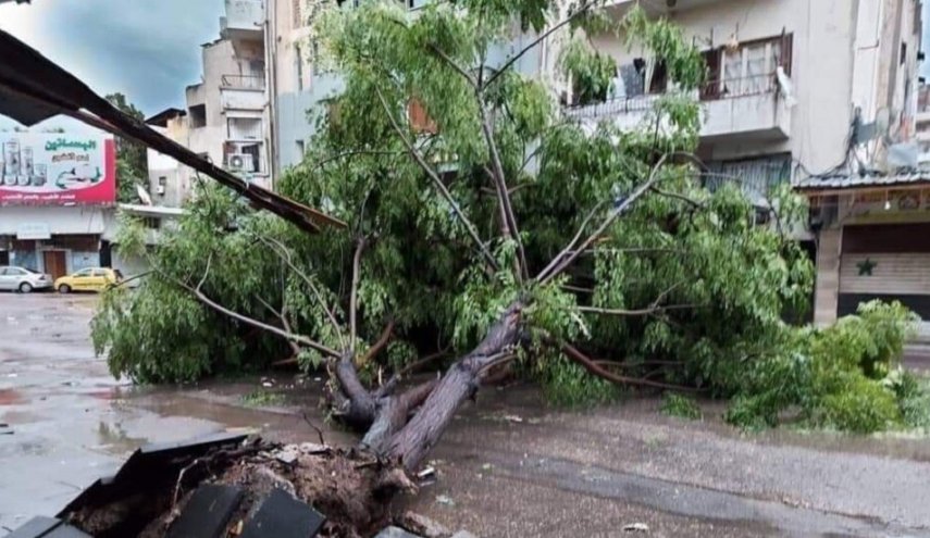  بالصور.. ضحايا وأضرار مادية جراء عاصفة مطرية قوية تضرب سوريا