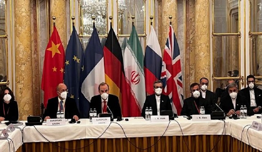 الخلافات بين العسكريين والأمنيين الاسرائيليين حول ايران تطفح للعلن
