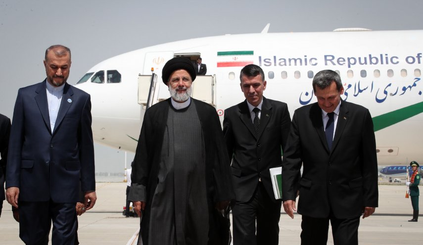 آیت‌الله رئیسی وارد ترکمنستان شد
