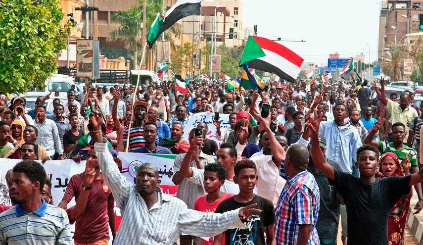 آمادگی سودانی‌ها برای برگزاری تظاهرات گسترده علیه کودتا