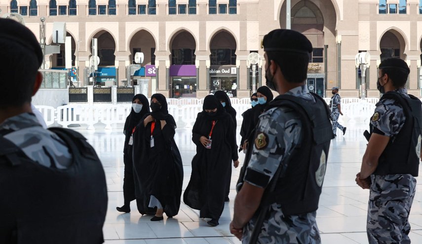 عقوبات سعودية لكل من ينقل أشخاصا للمشاعر دون تصريح حج