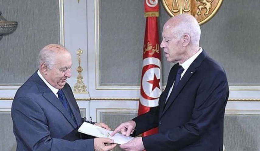 جنجال در تونس؛ رئیس جمهور، قانون اساسی را به سود خود تغییر داد